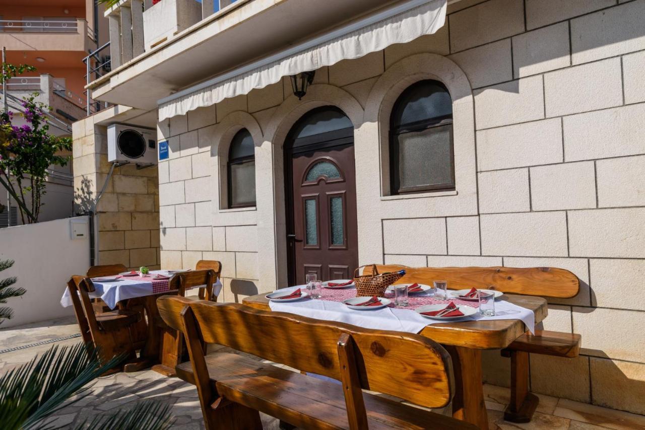 La Bodega