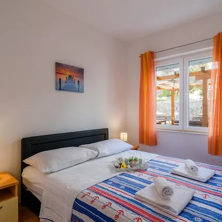 La Bodega Apartments Trogir Exterior photo