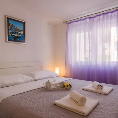 La Bodega Apartments Trogir Exterior photo